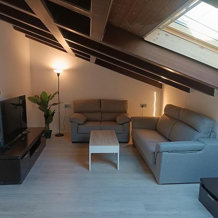 Apartamentos Turisticos Avila Puerta De La Santa 2-1 Екстер'єр фото