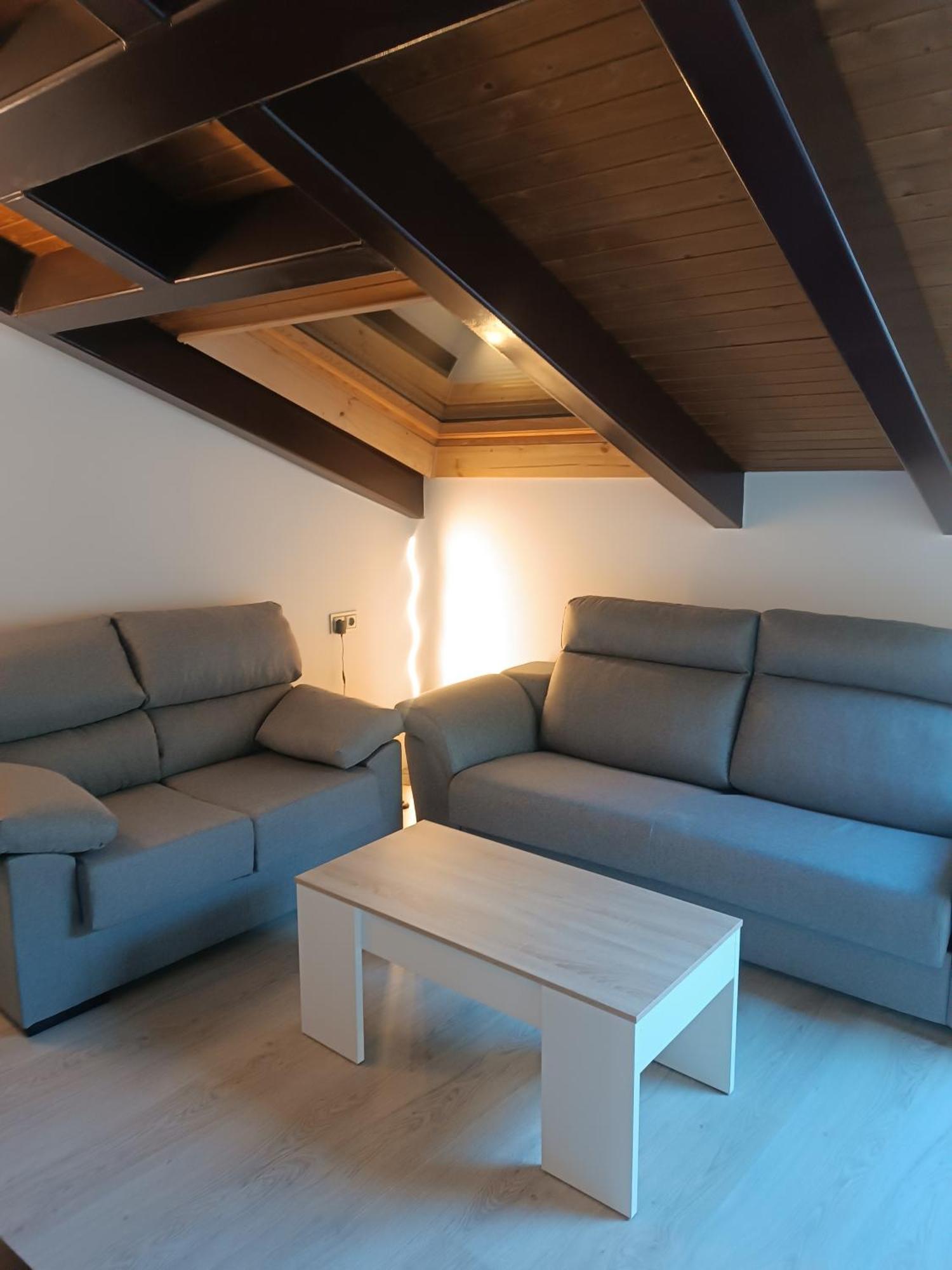 Apartamentos Turisticos Avila Puerta De La Santa 2-1 Екстер'єр фото