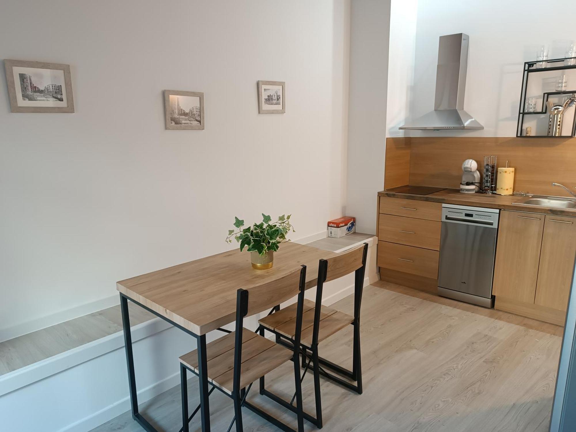 Apartamentos Turisticos Avila Puerta De La Santa 2-1 Екстер'єр фото